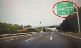 梅州高速路况爆料视频,多段拥堵，出行请注意安全